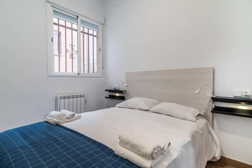 #15PIN-1 Apartamento de un dormitorio en Tetuán Madri Exterior foto